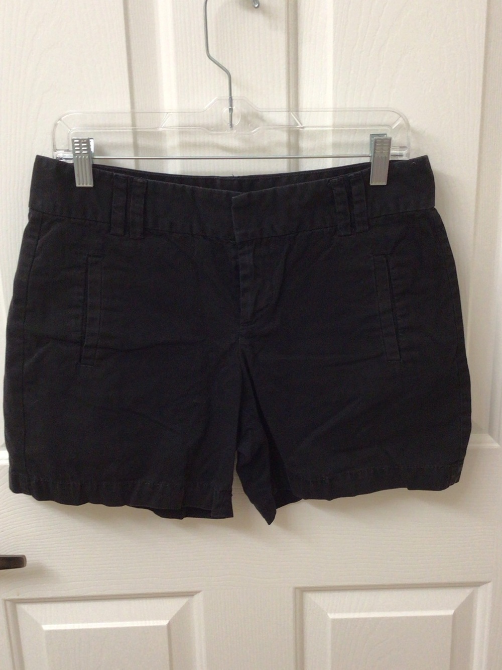 Black Ann Taylor LOFT shorts size 4